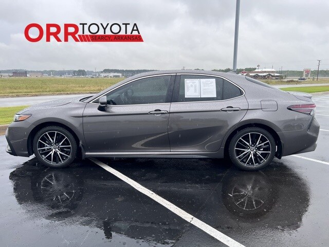 2023 Toyota Camry SE photo 2