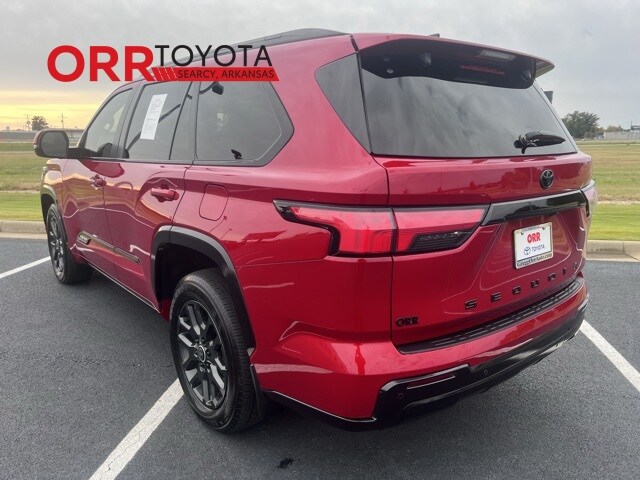 2024 Toyota Sequoia Platinum photo 4