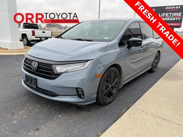 2023 Honda Odyssey SPORT's photo