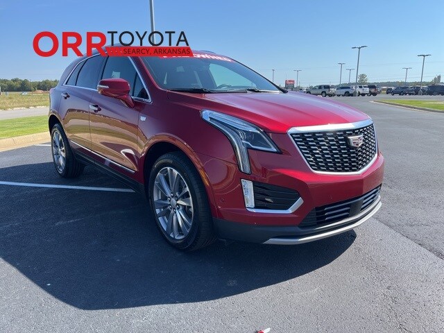 2024 Cadillac XT5 Platinum Premium Luxury photo 3