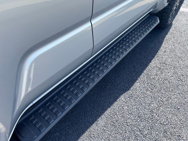 2025 Toyota 4Runner SR5 - Photo 8