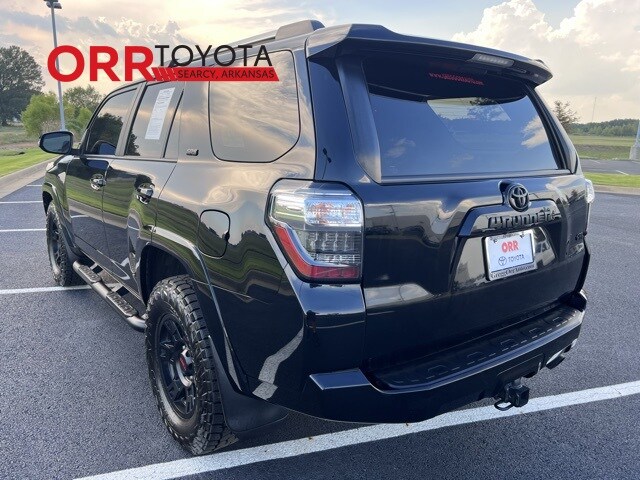 2022 Toyota 4Runner SR5 Premium photo 2