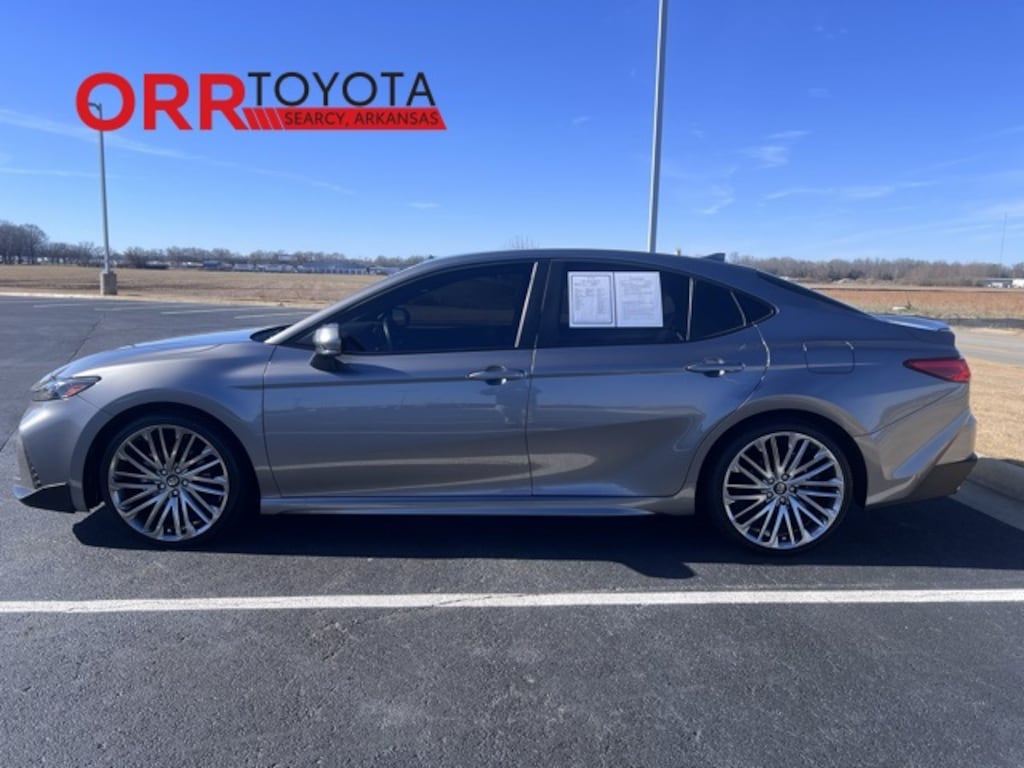 Used 2025 Toyota Camry SE Sedan