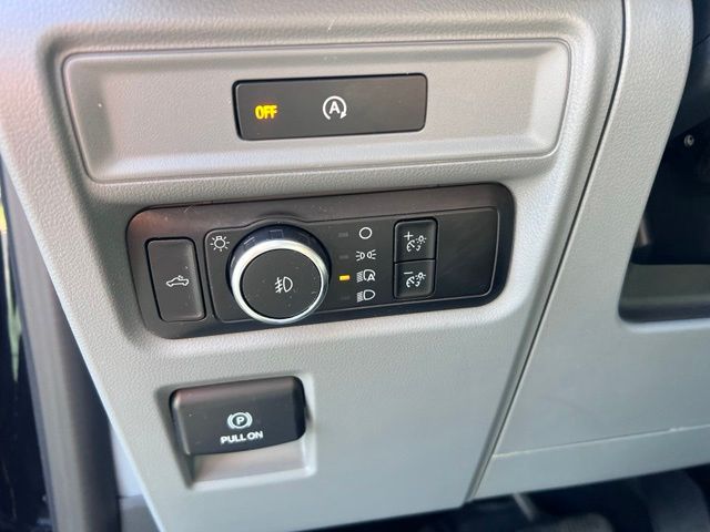 2025 Ford F-150 XLT - Photo 17