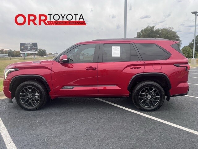 2024 Toyota Sequoia Platinum photo 2
