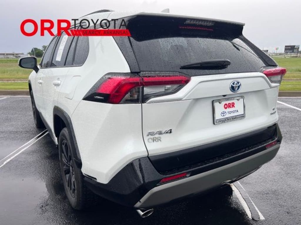 Used 2024 Toyota RAV4 Hybrid SE SUV
