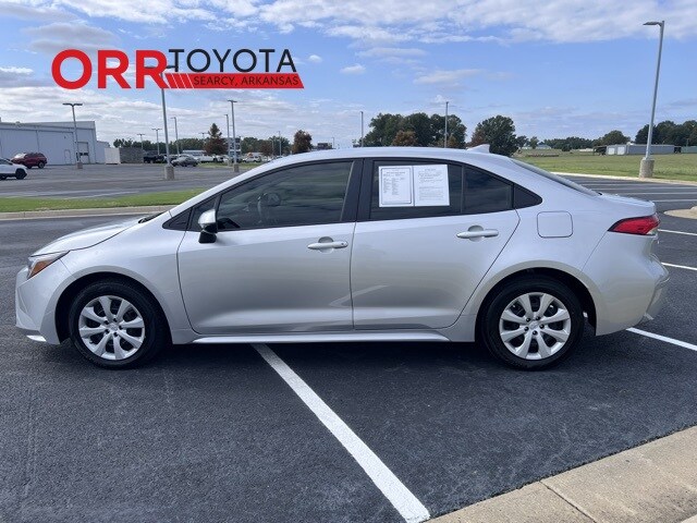 2023 Toyota Corolla Hybrid LE photo 2