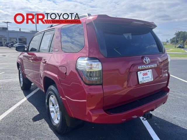 2022 Toyota 4Runner SR5 photo 3