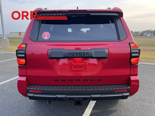 2025 Toyota 4Runner SR5 photo 4