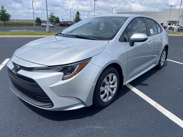 2026 Toyota Corolla LE CVT's photo