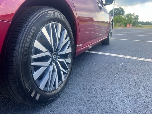 2025 Nissan Altima SV - Photo 7