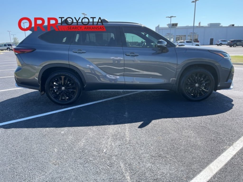 Used 2024 Toyota Highlander XSE SUV