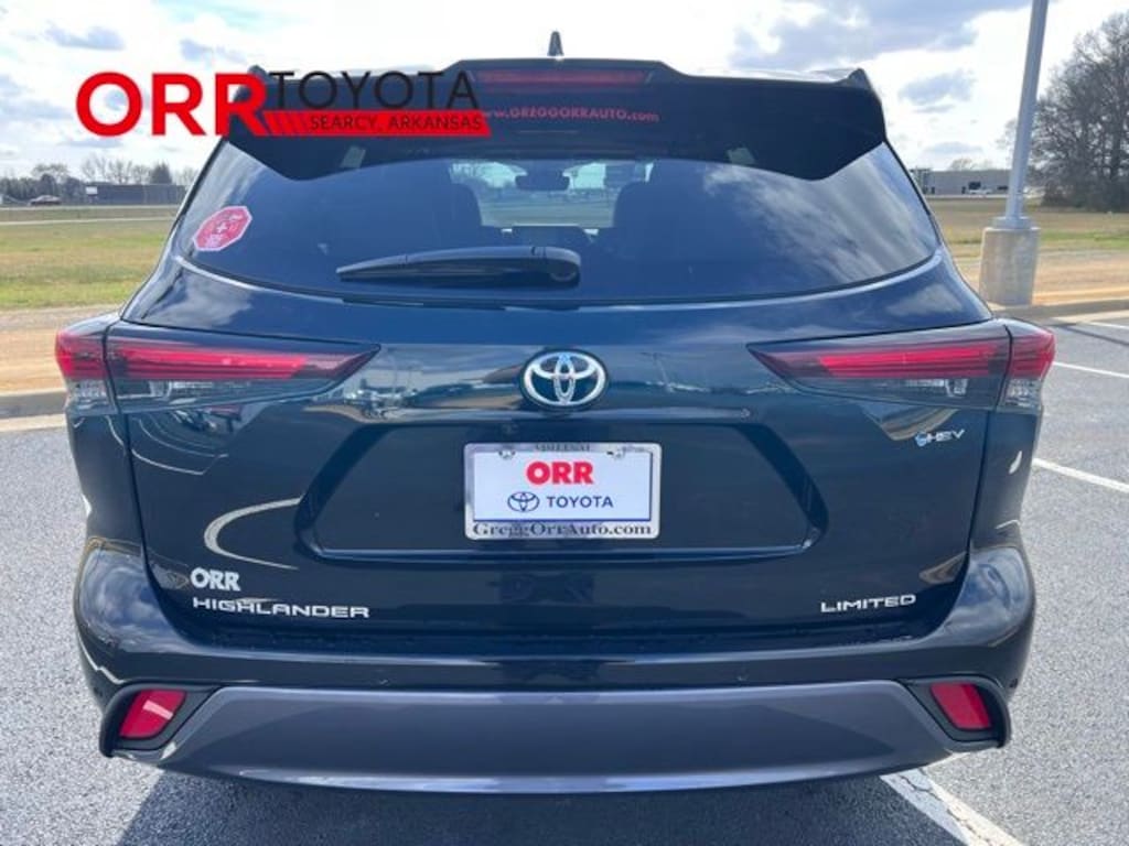New 2026 Toyota Highlander Hybrid Limited SUV
