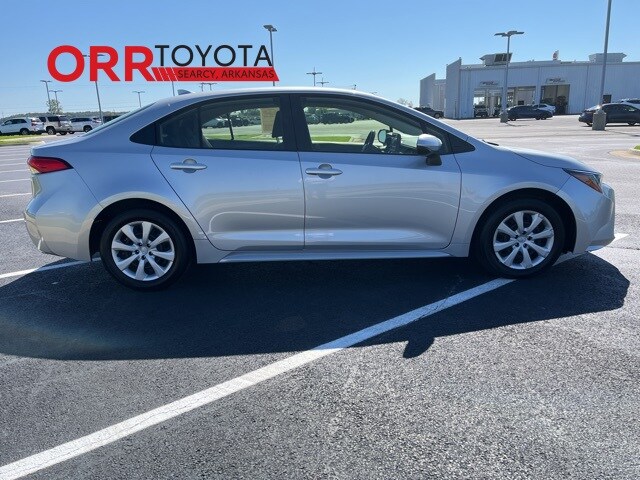 2023 Toyota Corolla SE XLE photo 4