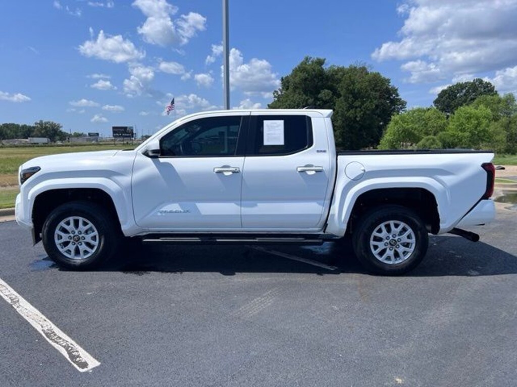 Used 2025 Toyota Tacoma SR5 Truck Double Cab