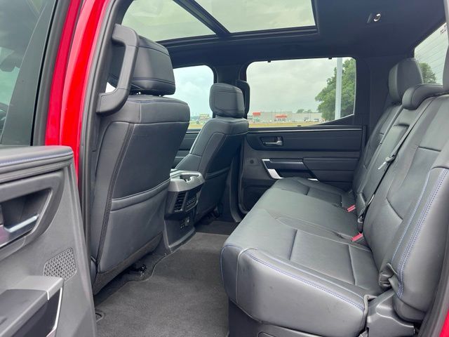 2025 Toyota Tundra Platinum - Photo 31