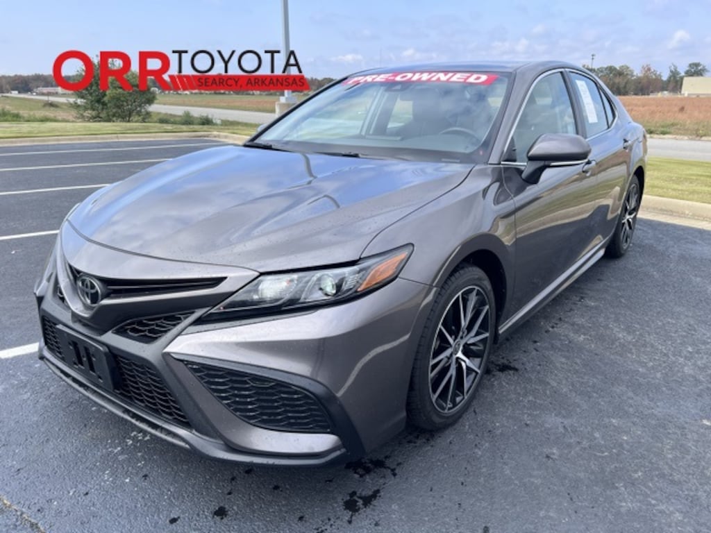 Used 2024 Toyota Camry SE Sedan