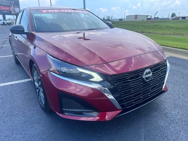 2025 Nissan Altima SV - Photo 11
