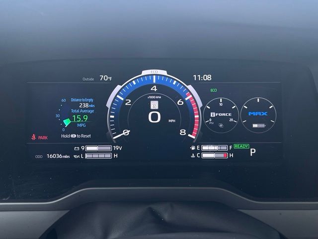 2025 Toyota Tundra Platinum - Photo 25