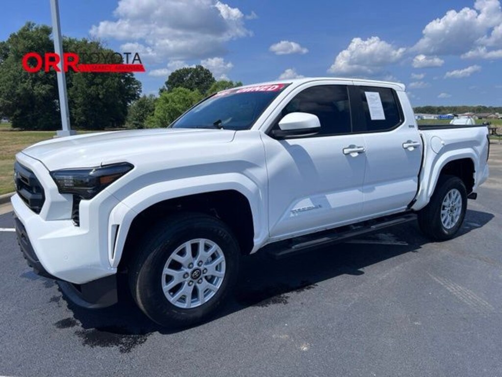 Used 2025 Toyota Tacoma SR5 Truck Double Cab