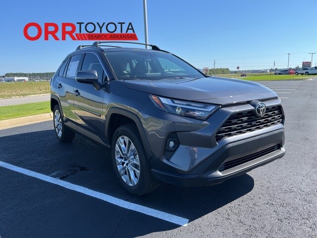 2025 Toyota RAV4 XLE Premium photo 3