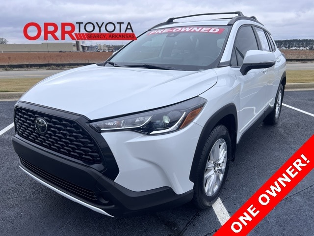 2022 Toyota Corolla Cross LE's photo