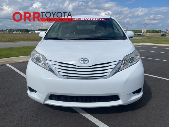 Used 2017 Toyota Sienna LE with VIN 5TDKZ3DCXHS891704 for sale in Searcy, AR