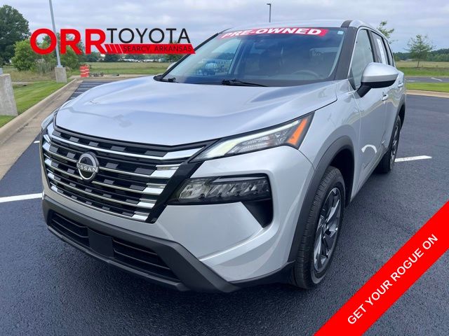 2025 Nissan Rogue SV FWD's photo