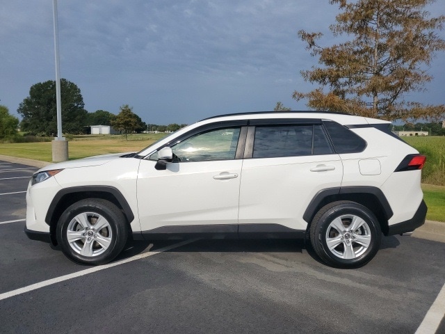 Used 2019 Toyota RAV4 XLE with VIN JTMW1RFV6KD020859 for sale in Searcy, AR