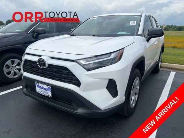 2025 Toyota RAV4 LE AWD's photo