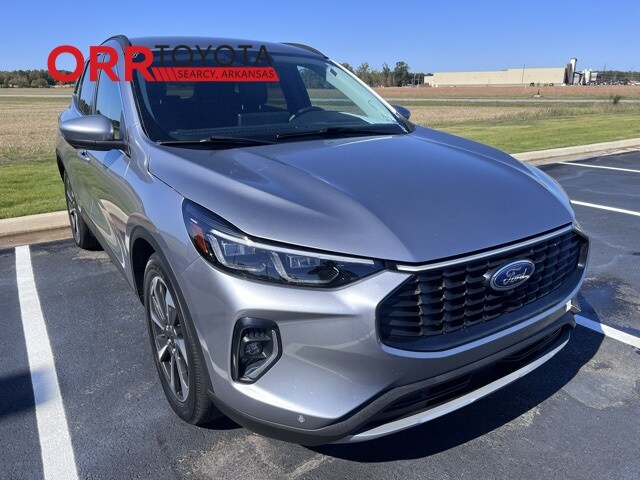 2023 Ford Escape Platinum photo 2