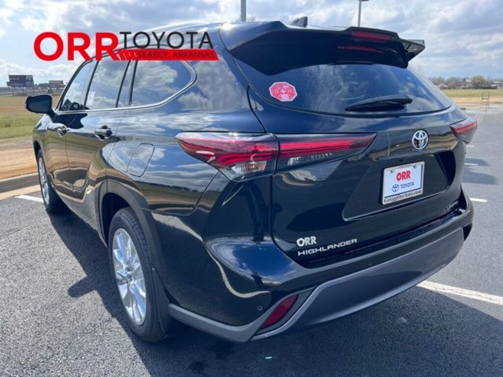 New 2026 Toyota Highlander Hybrid Limited SUV