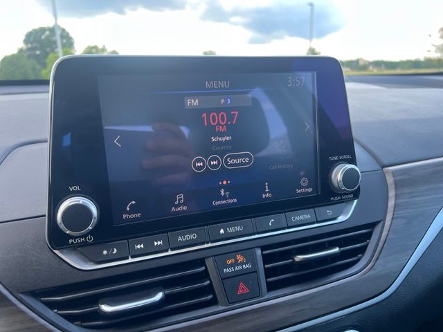 2025 Nissan Altima SV - Photo 21