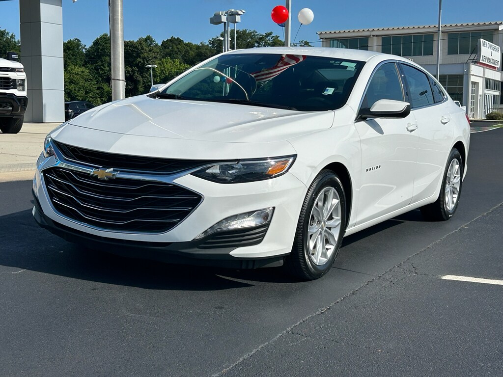 2023 Chevrolet Malibu 1LT photo 3