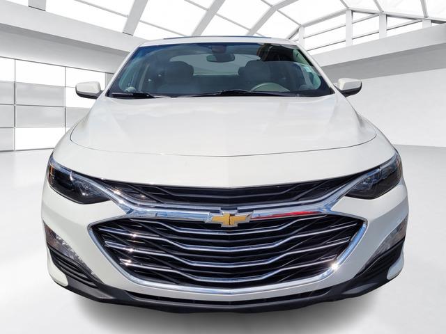 Used 2019 Chevrolet Malibu 1LT with VIN 1G1ZD5STXKF109106 for sale in Byron, GA