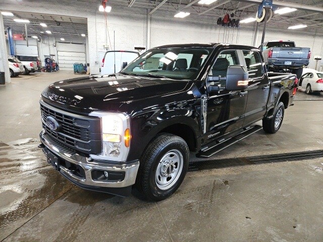 2024 Ford F-350 XL photo 3