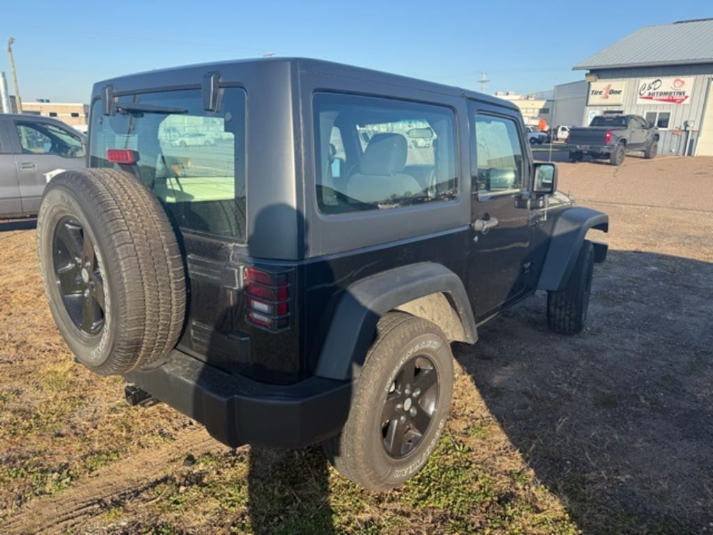 Used 2018 Jeep Wrangler JK Sport SUV