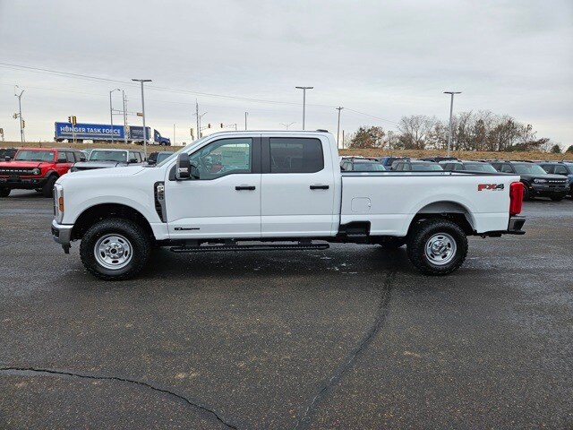 2025 Ford F-350 XL photo 3