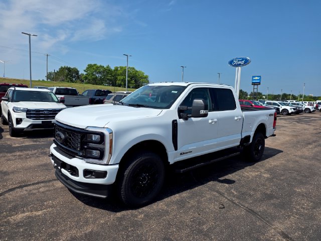 New 2026 Ford F-350 XLT Truck Crew Cab