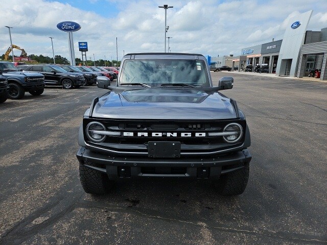 Used 2022 Ford Bronco 4-Door Outer Banks with VIN 1FMEE5DP2NLA91821 for sale in Osseo, WI