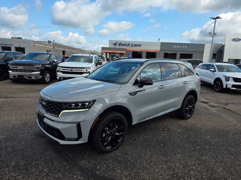 Used 2023 Kia Sorento SX SUV