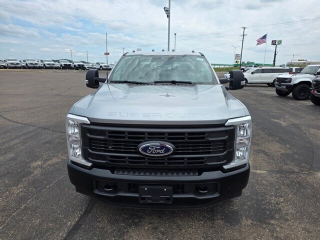 2024 Ford F-350 XL photo 2