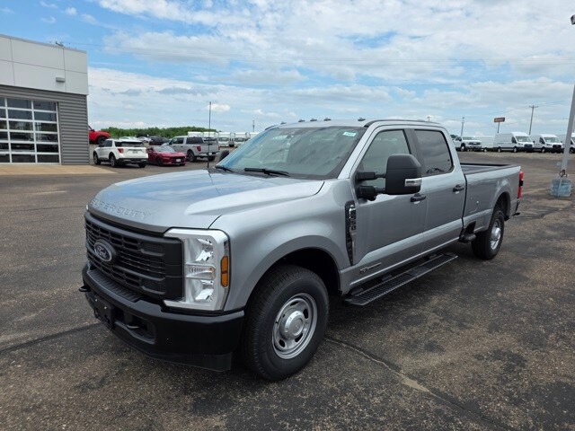 2024 Ford F-350 XL photo 3