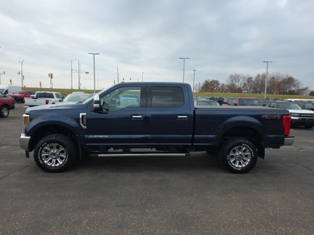 Used 2019 Ford F-250SD Lariat Truck