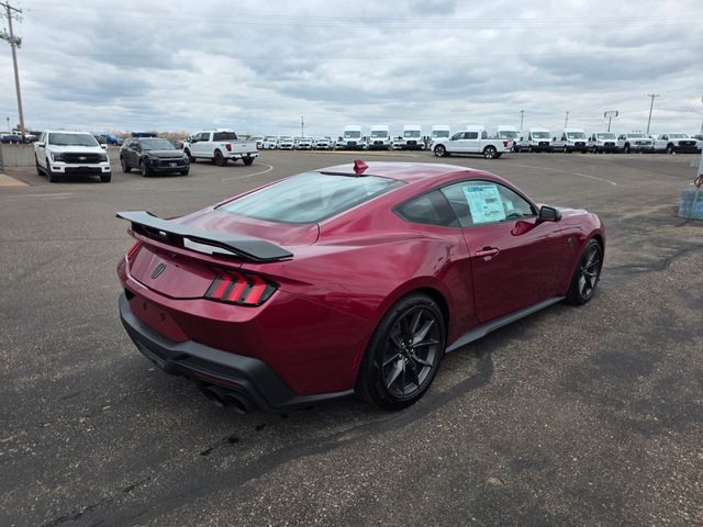 2025 Ford Mustang Dark Horse - Photo 7