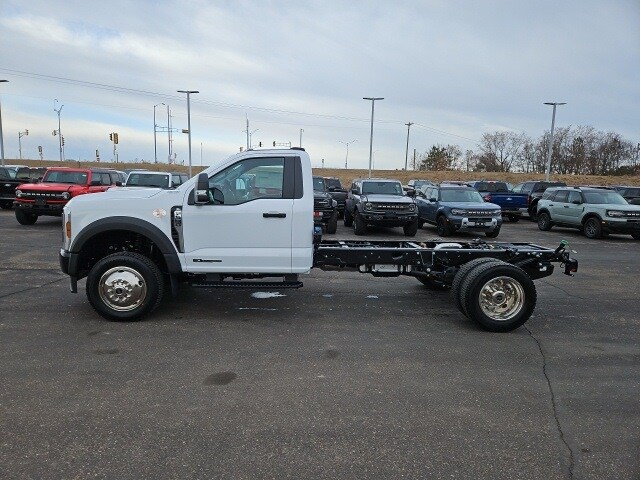 2025 Ford F-550 XL photo 4
