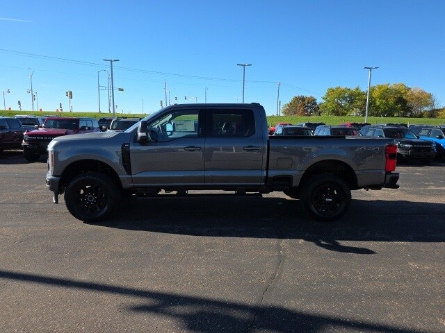 2026 Ford F-350 XLT photo 4