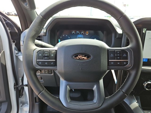 2025 Ford F-150 XLT - Photo 25