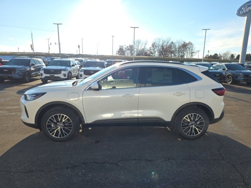New 2026 Ford Escape PHEV SUV