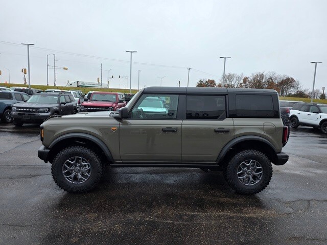 2025 Ford Bronco Badlands photo 4